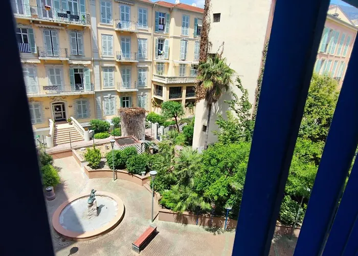 Maison Citron مينتون